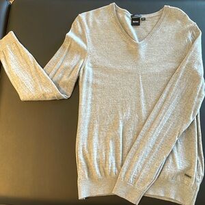 Hugo Boss - Merino Wool - V-Neck Sweater (Gray) - Size Large
